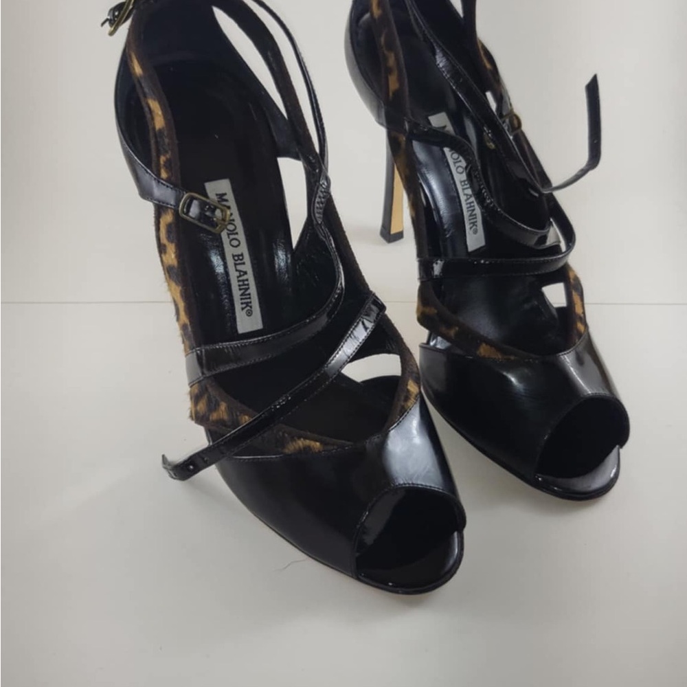 Manolo Blahnik Black and Tan Strappy Heels